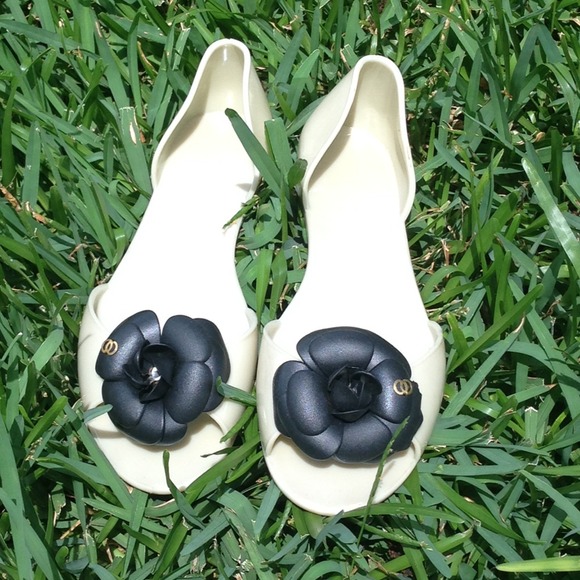 Camellia Jelly Sandals