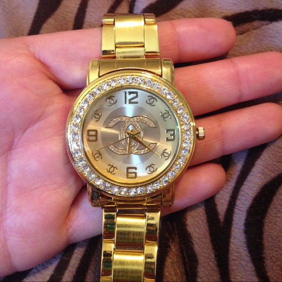 Bundle for the watch &2 Victoria secret bras