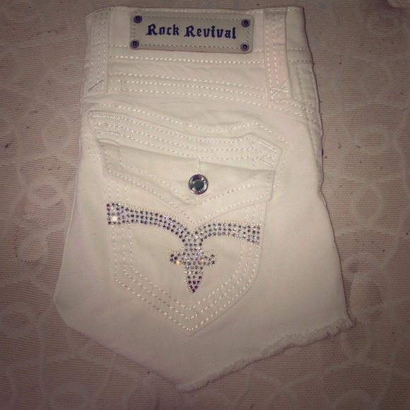 Rock Revival White Shorts!!