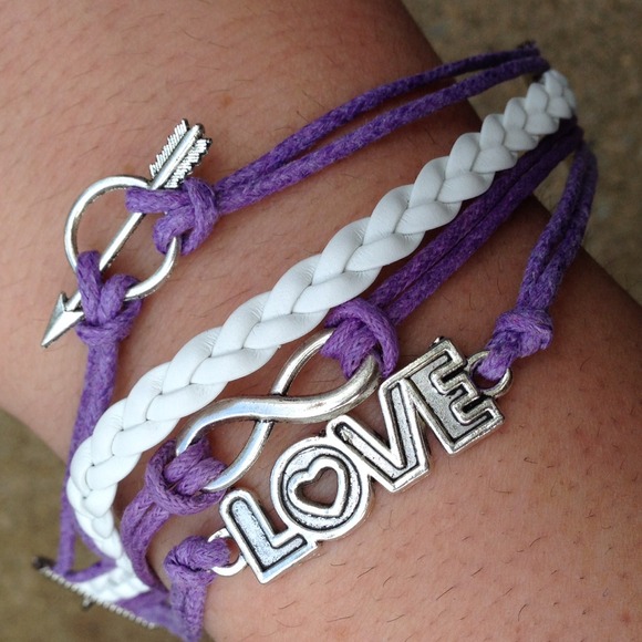 Jewelry - Cord Love Bracelet❌SOLD❌