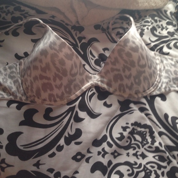 Victoria secret scoop neck