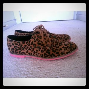 Pink Soled Cheetah Print Oxfords