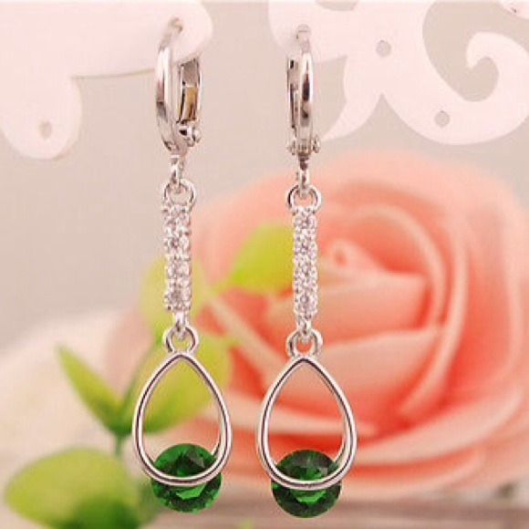 💚925 Silver Green/Clear Drop Huggie Earrings💚 - Picture 4 of 4