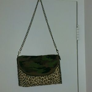 **Army and leporad print purse with link chain