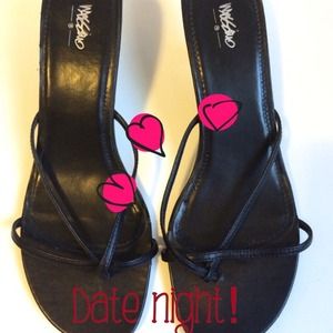 Mossimo black heels