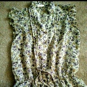 Flower Shirt from Marshalls SOLD ON VINTED