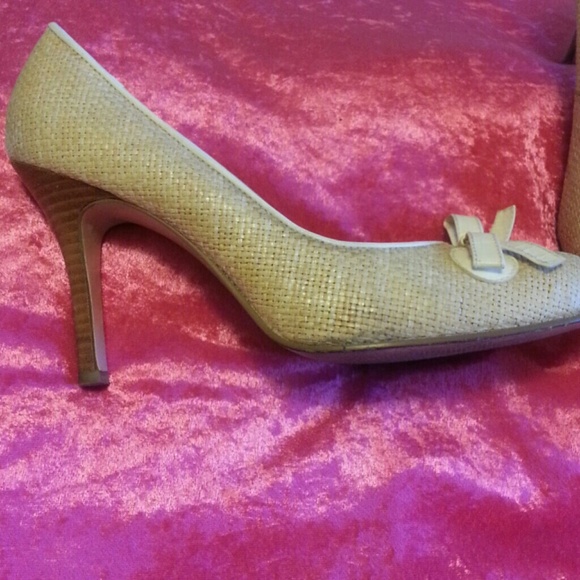 Basketweave Spring Heels - Picture 2 of 4