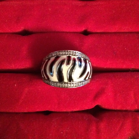 Zales ring