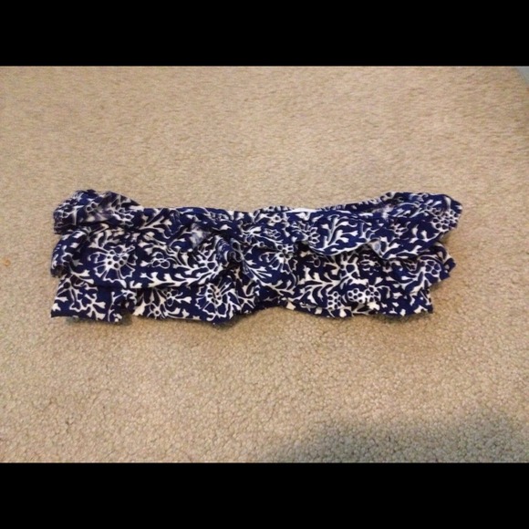 Adorable ruffle bikini top bandeau