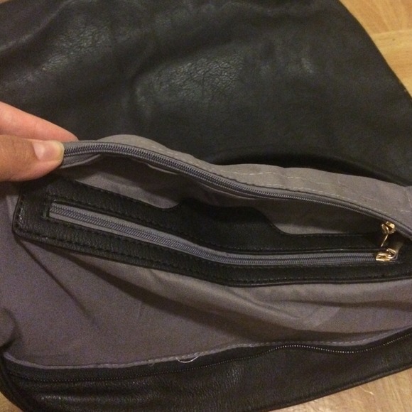 Black Bag - Picture 4 of 4