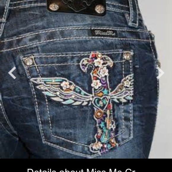 ๐ซSOLD๐ซMiss Me Cross/Wing Bermudas๐ - Picture 2 of 4