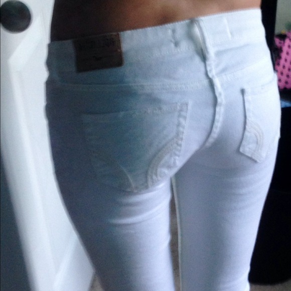 Pretty white Hollister capris
