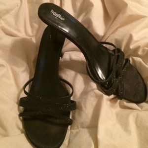 Black heels size 8 1/2 worn one time for wedding
