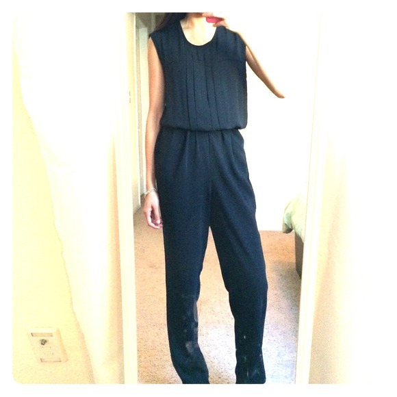 ❗️reduced❗️All black jumpsuit!!! Never been worn!