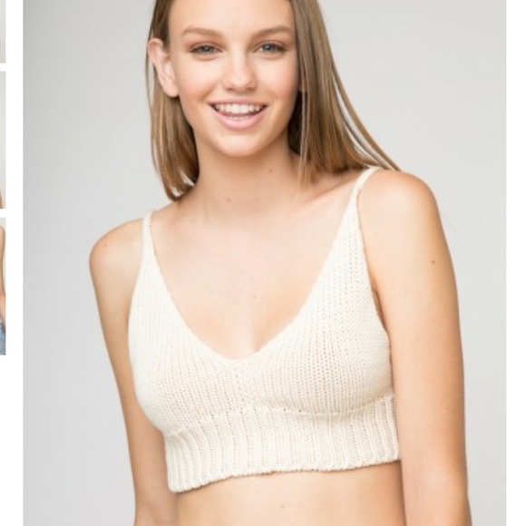 Brandy Melville Chelsea Knitted Crop Top