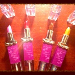 (New) bundle lipstick and lipgloss.