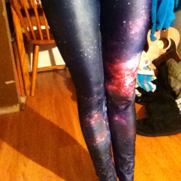 Really cute galaxy leggings!