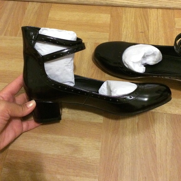 Black shoes - Picture 4 of 4