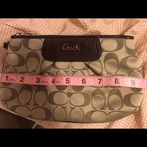 Coach Signature Large Wristlet in Khaki - Picture 3 of 3