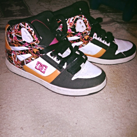 These are a pair of DC shoes