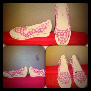 *****SOLD*****American Eagle Shoes size 8.5