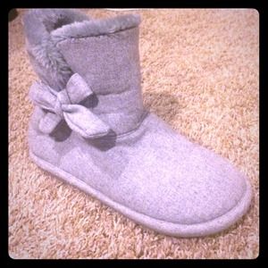 Steve Madden furry slipper boots with tie bow grey