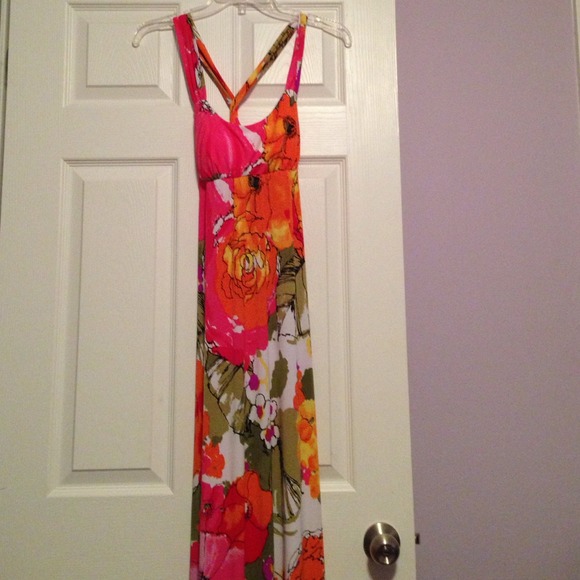 Maxi - Picture 1 of 2