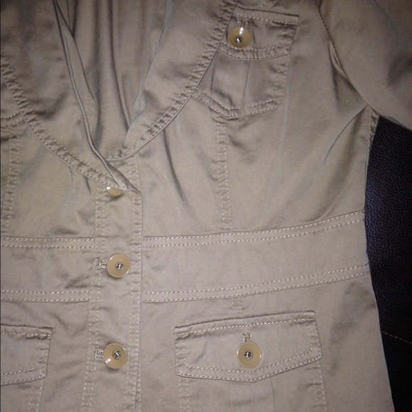 Stylish Jacket - Picture 3 of 4