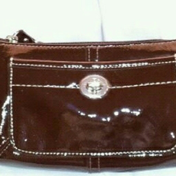 COACH Z ERGO Patent Leather Cap Wristlet