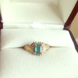 Square Emerald ring