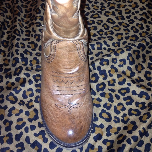 Boots!!! :) - Picture 2 of 4