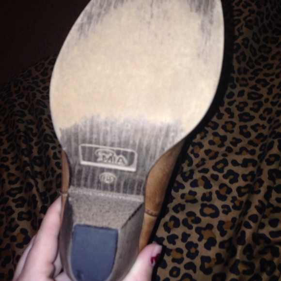 Boots!!! :) - Picture 3 of 4