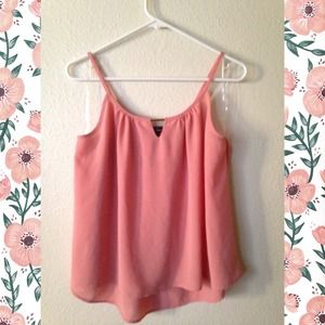 Cute pink sheer tank top💗