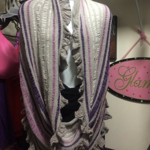 Versatile infinity scarf - Picture 3 of 4