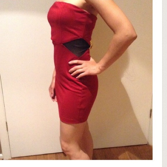 Red cut out dress - Picture 2 of 2