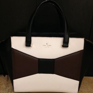 Authentic NWT Kate Spade beau bag.