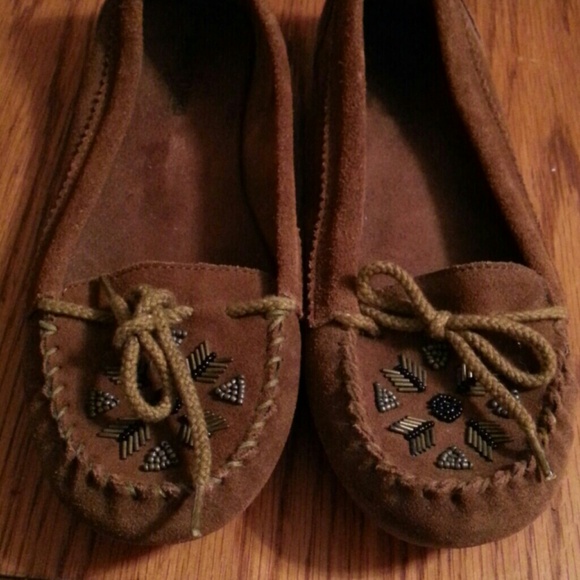 Size 9 Minnetonka Moccasins.