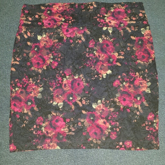 Navy floral bodycon skirt