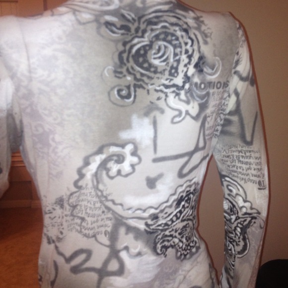 Top - Picture 4 of 4