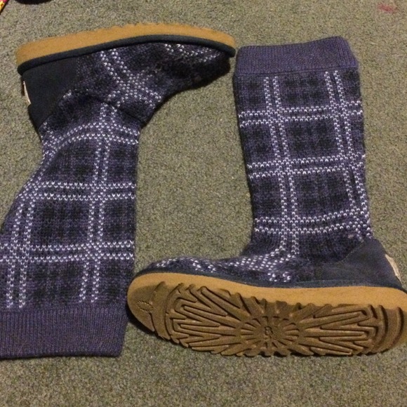Blue uggs.
