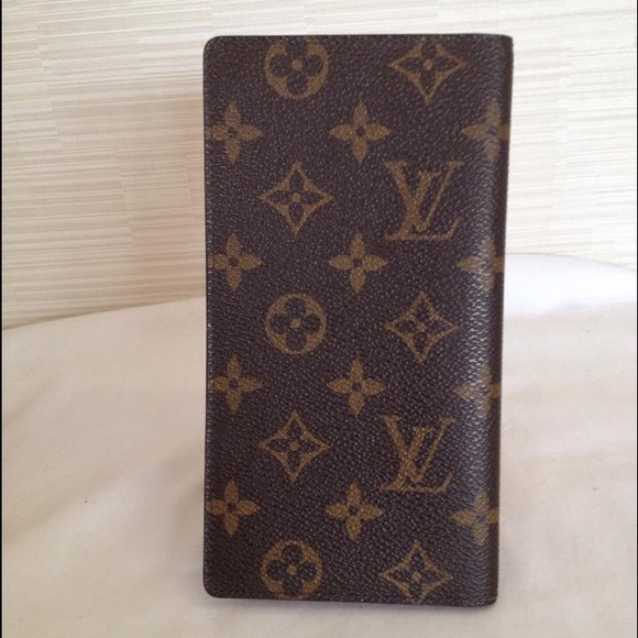 **Reserved**Authentic Louis Vuitton Long Wallet