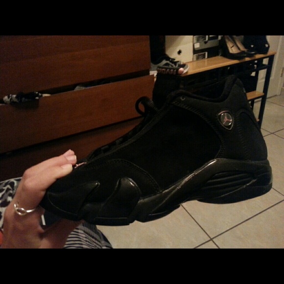 Jordan 14s Size 7 women/ 5.5y - Picture 3 of 4