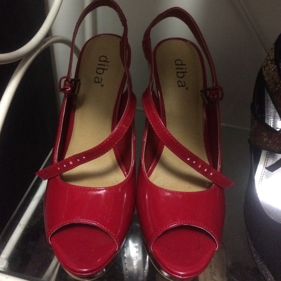 Red heels - Picture 2 of 4