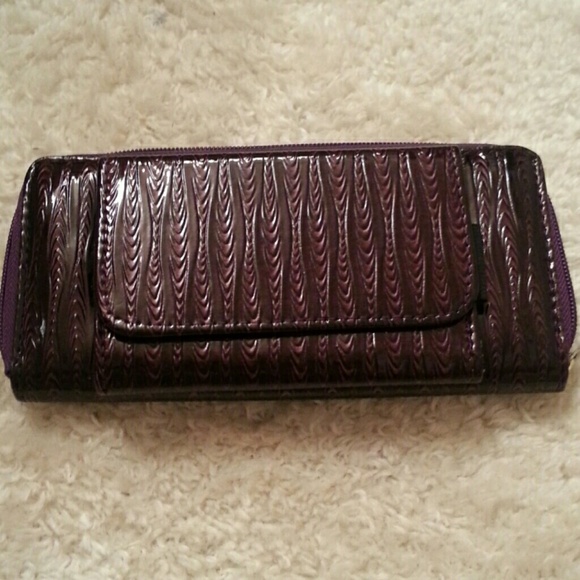Purple wallet with phone holder (NEVER USED) - Picture 1 of 3