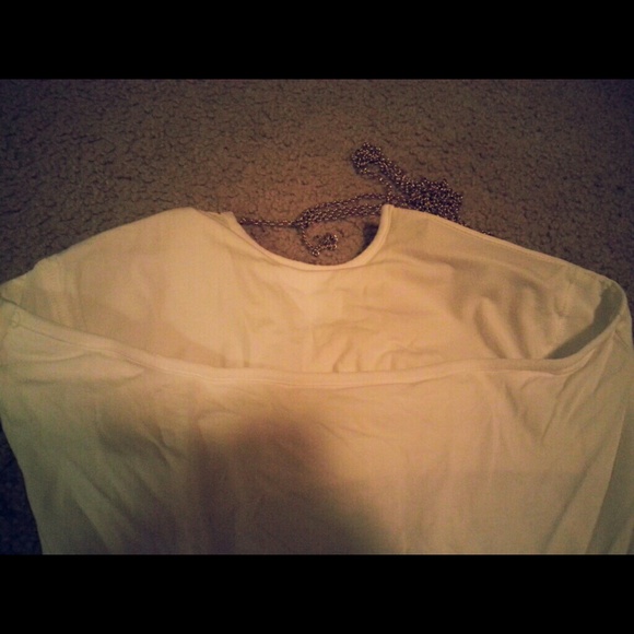 Gorgeous white dress with gold chain halter hoop - Picture 2 of 2