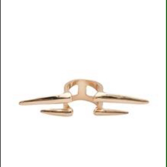 CC SKYE Bolts Wing Ring