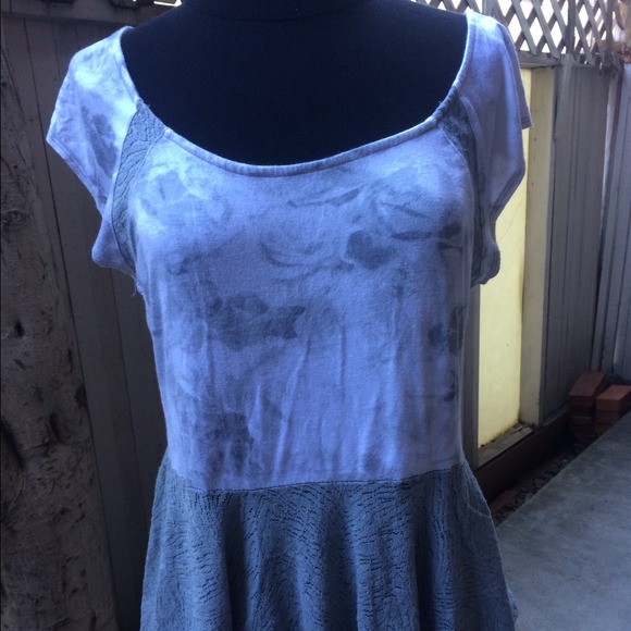 Silence+noise tops - Picture 1 of 4