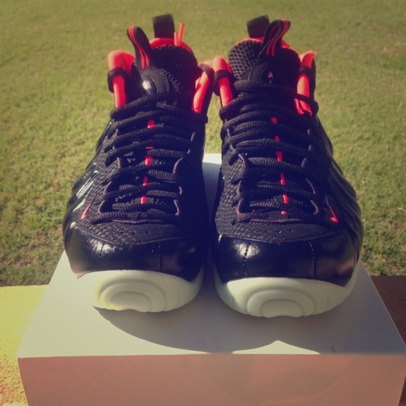 🚫🚫 SOLD ON EBAY 🚫🚫 Nike Yeezy Colorway Foams