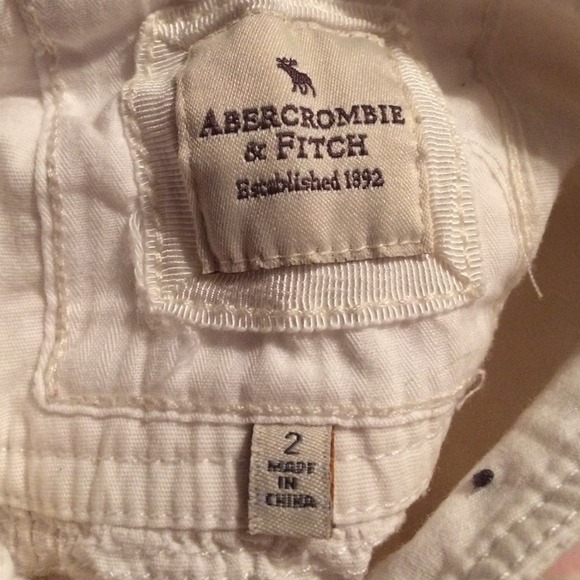Adorable Abercrombie skirt - Picture 3 of 4