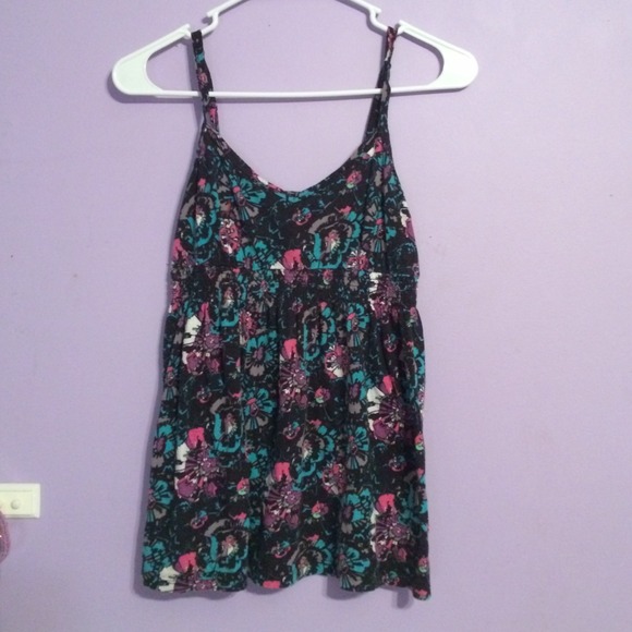 Cute tank(: - Picture 1 of 2